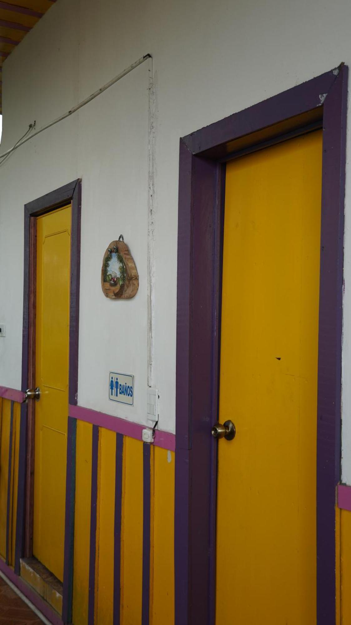 Hostal Bremen Jq フィランディア エクステリア 写真