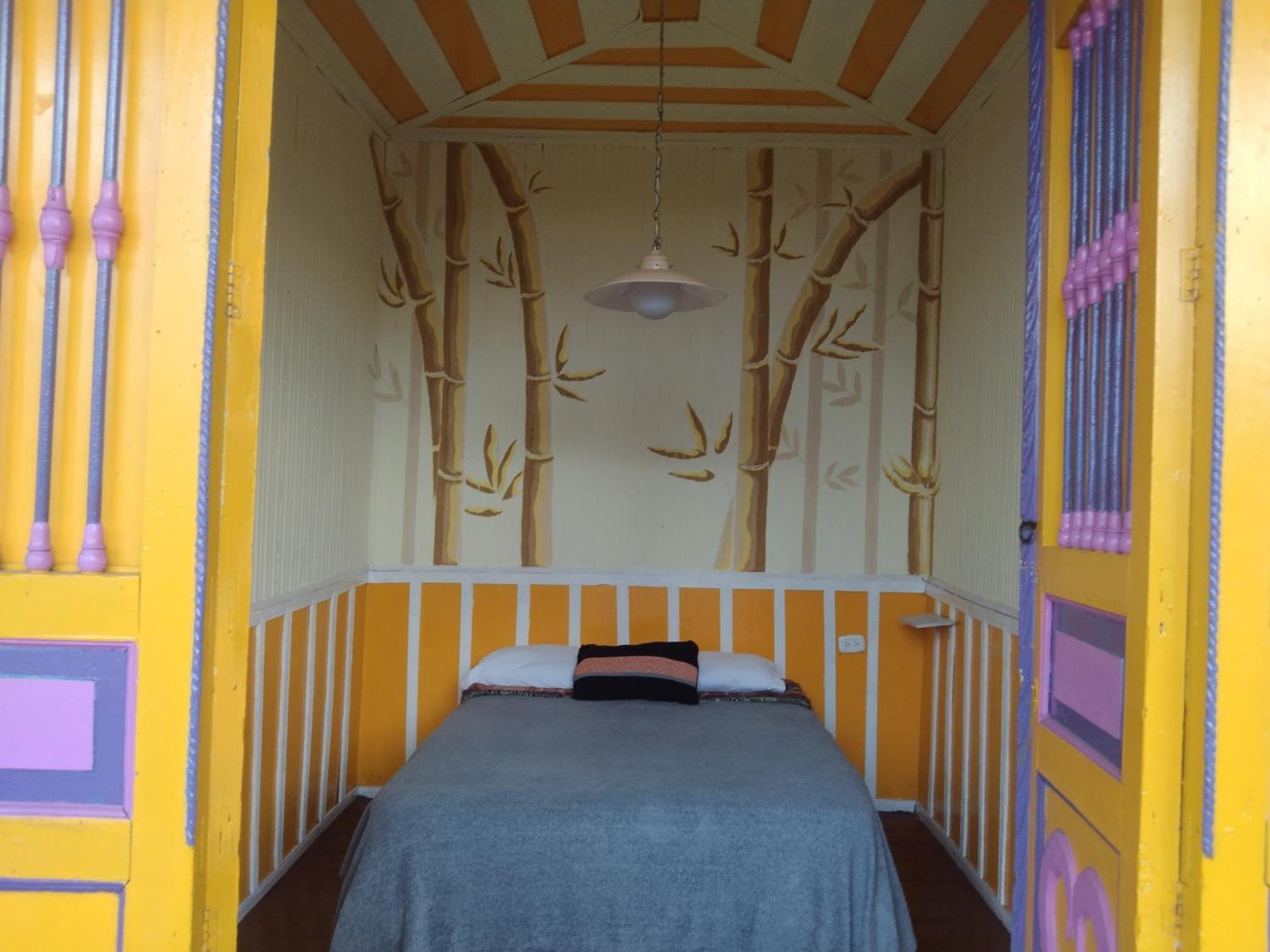 Hostal Bremen Jq フィランディア エクステリア 写真
